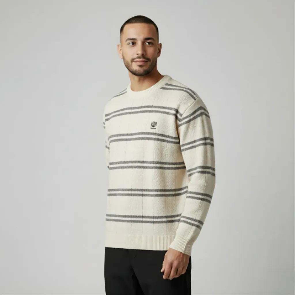 Classic Patterned Knit Sweater (White, M)